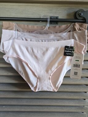 Rene Rofe Light Pink Seamless Hipster Panty 3-Pack